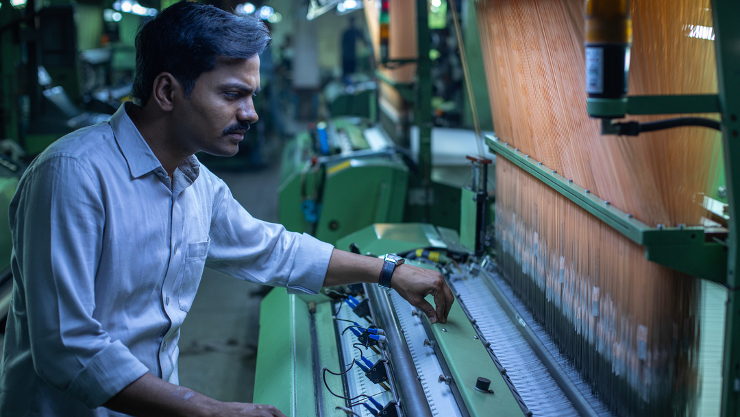 Who bears the heat? Climate Change and the People Who Make Our Clothes