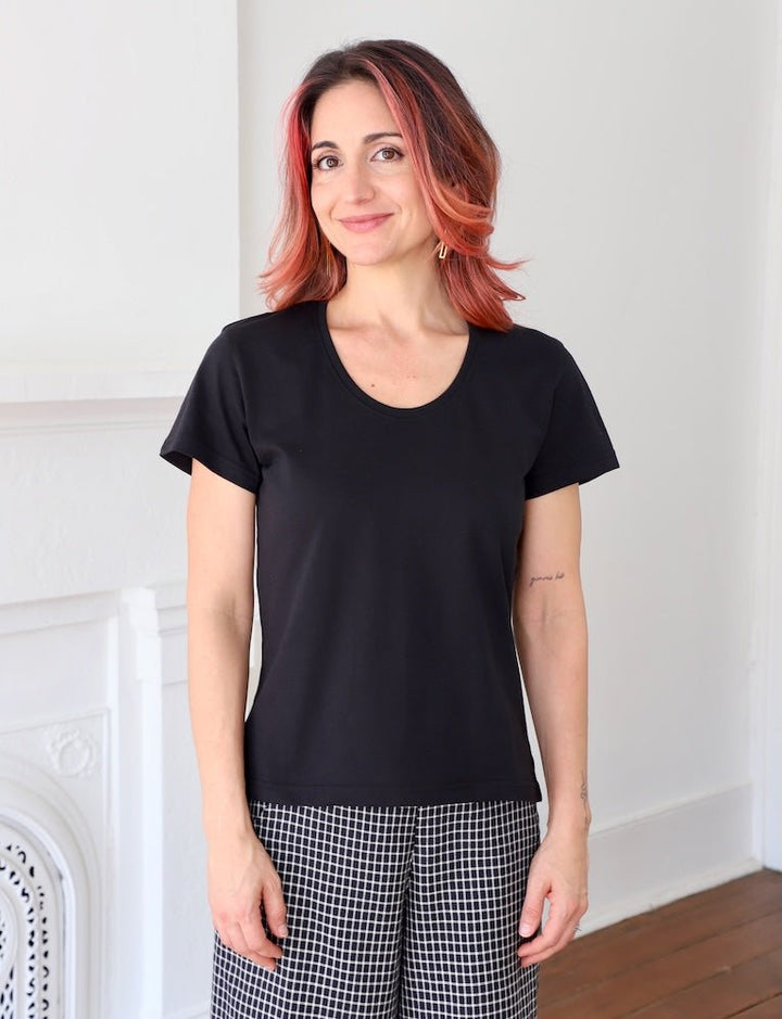 Black Organic Cotton T-Shirt - Passion Lilie