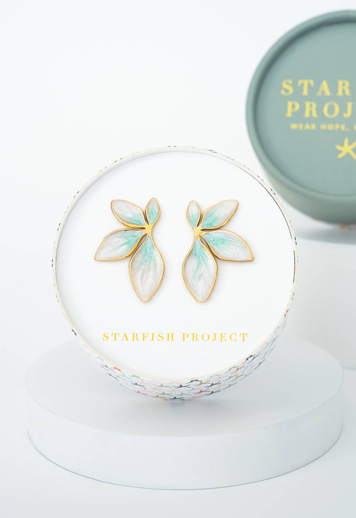 Flourish Mint Leaf Earrings - Passion Lilie