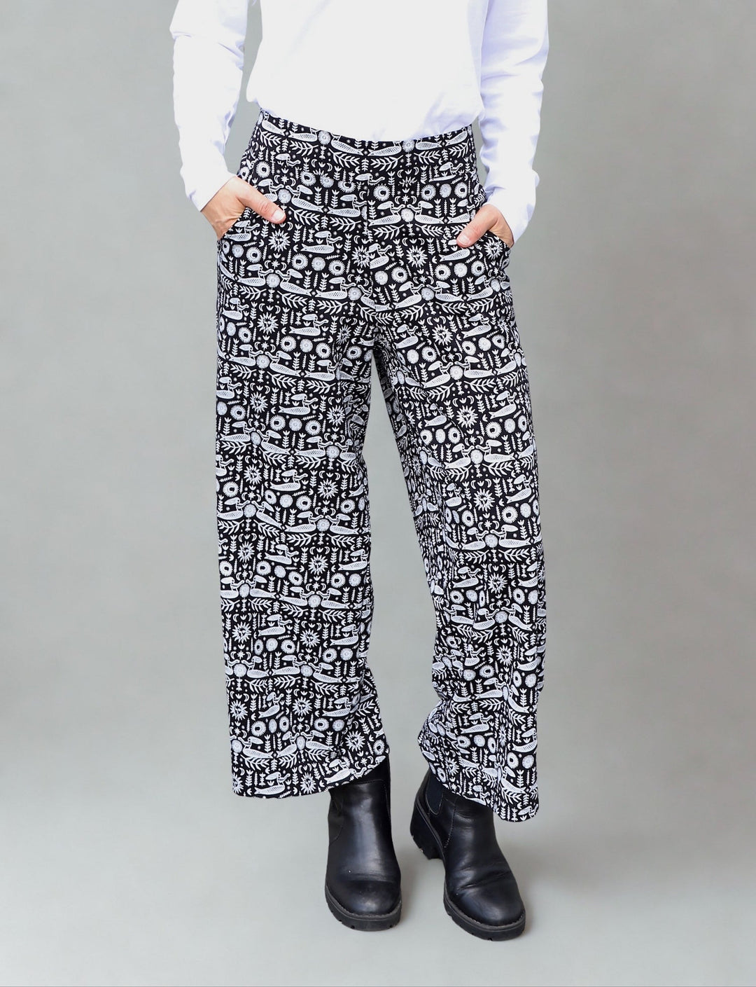 Folklore Organic Wide Leg Crop Pants - Passion Lilie - Fair Trade - Sustainable Fashion