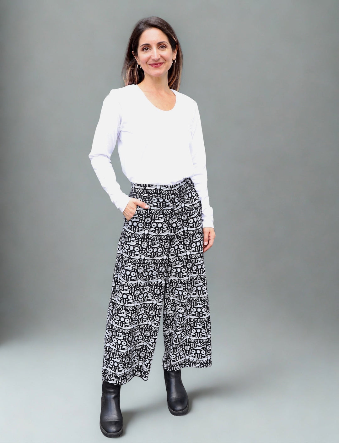 Folklore Organic Wide Leg Crop Pants - Passion Lilie - Fair Trade - Sustainable Fashion