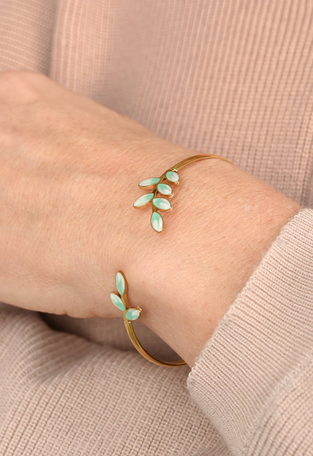 Hope Grows Bracelet in Mint - Passion Lilie