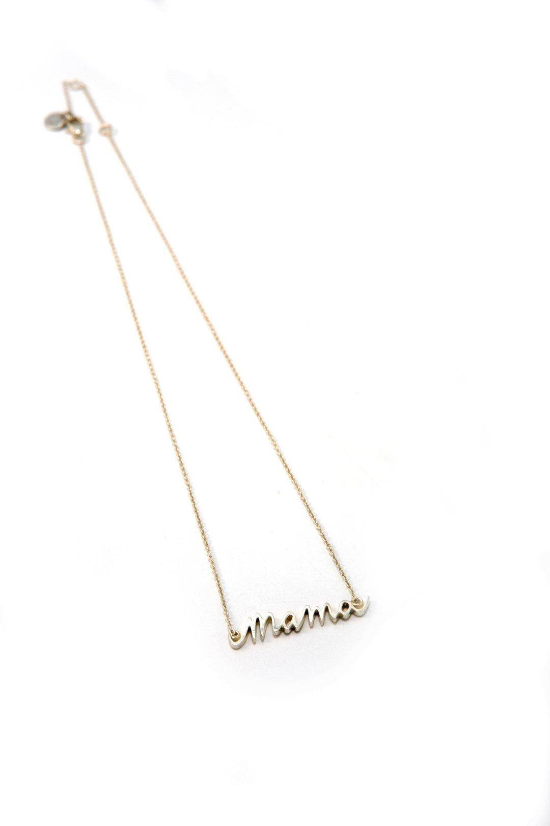 Mama Script Necklace - Passion Lilie