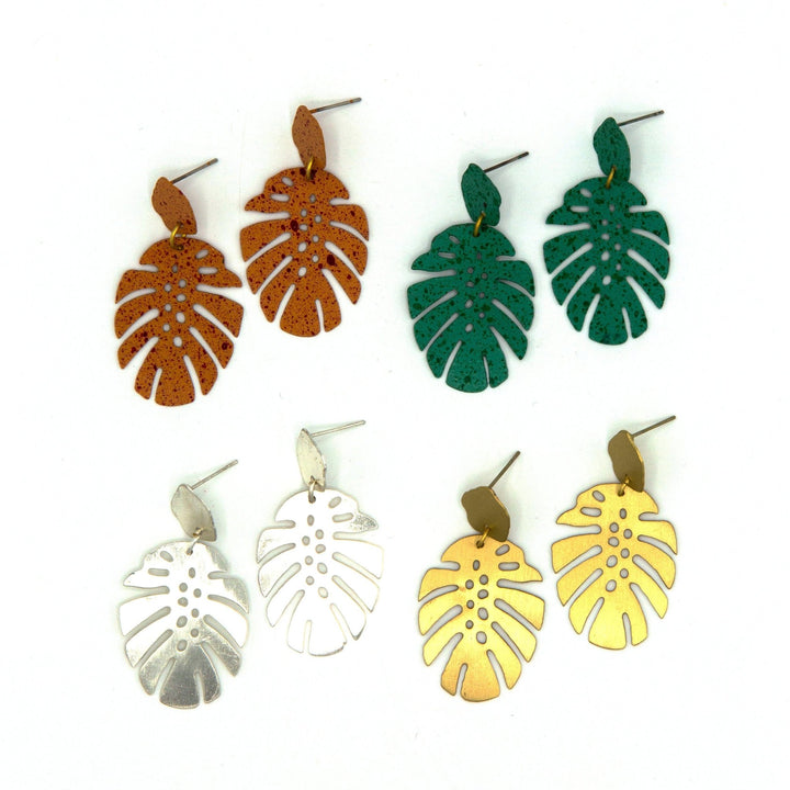 Monstera Studs - Passion Lilie