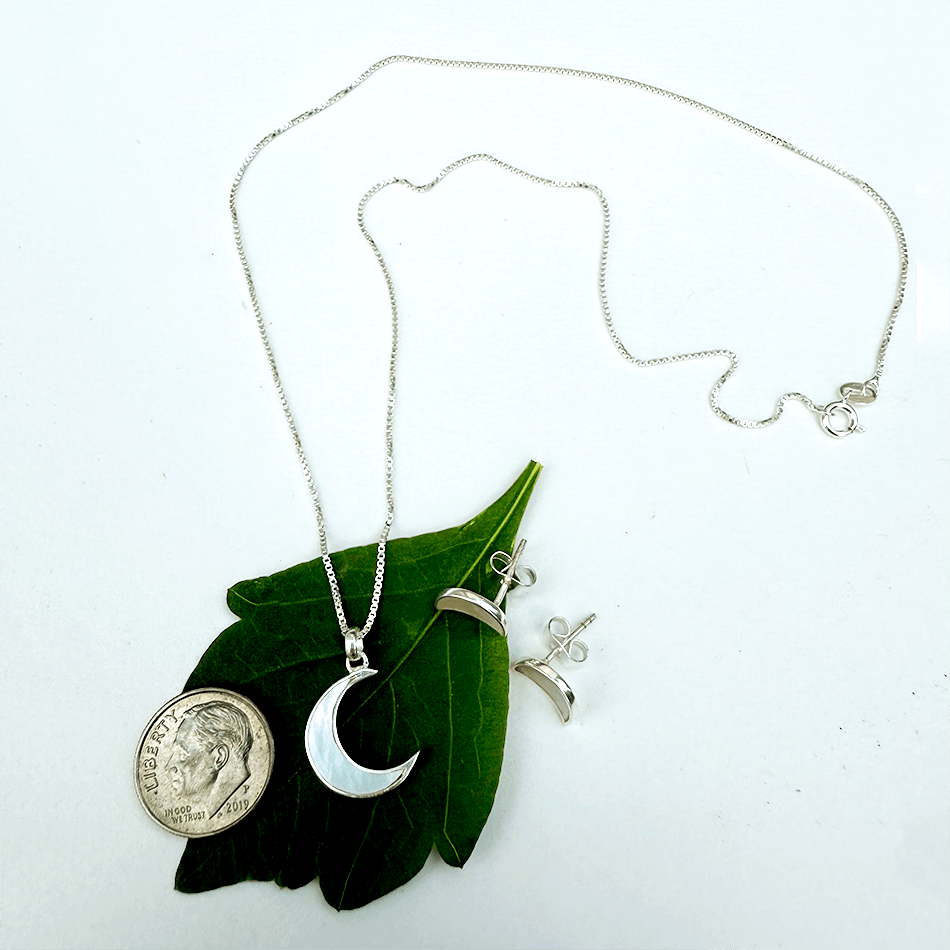 Mother-of-Pearl Moon Necklace - Sterling Silver, Indonesia - Passion Lilie