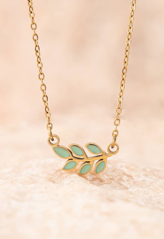 Rowen Leaf Necklace in Mint - Passion Lilie