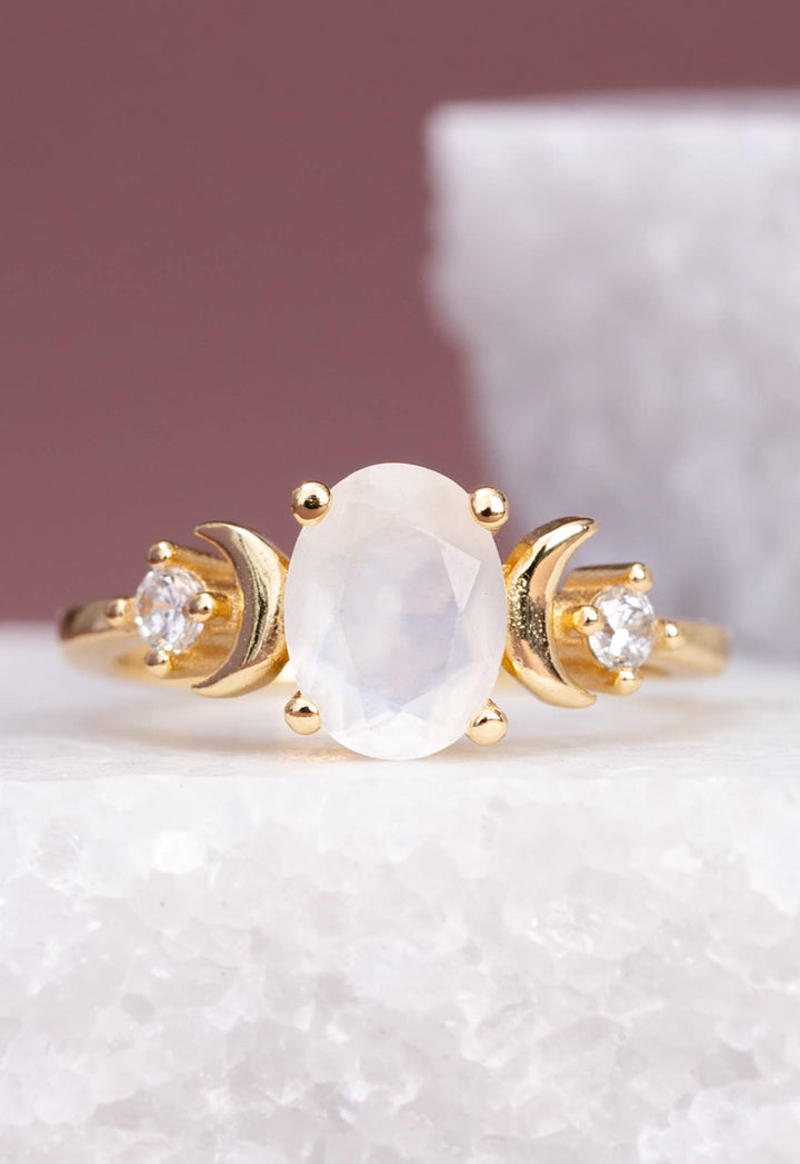 Starlight Moonstone Ring - Passion Lilie