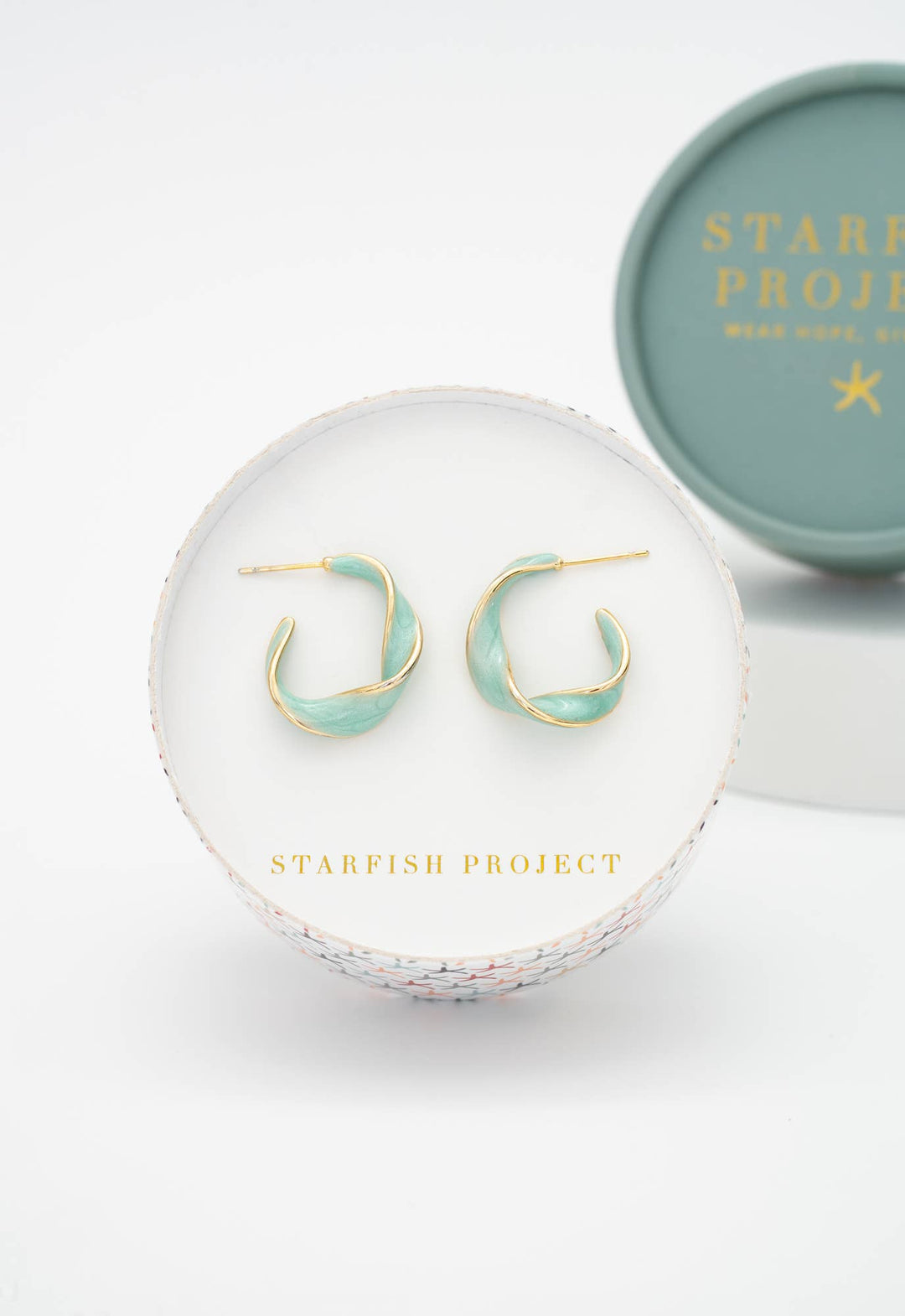 With a Twist Hoops in Mint - Passion Lilie