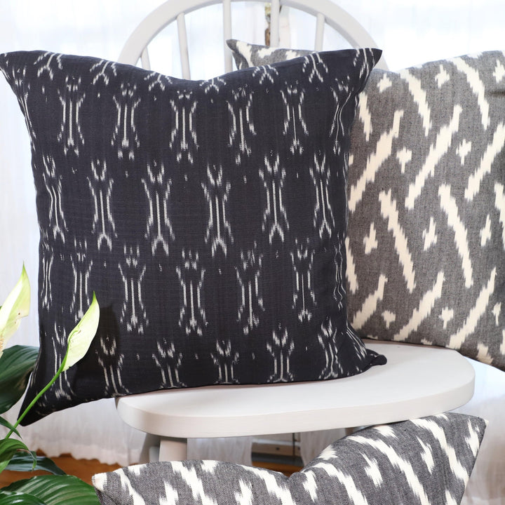 Betty Throw Pillow Cover - Passion Lilie