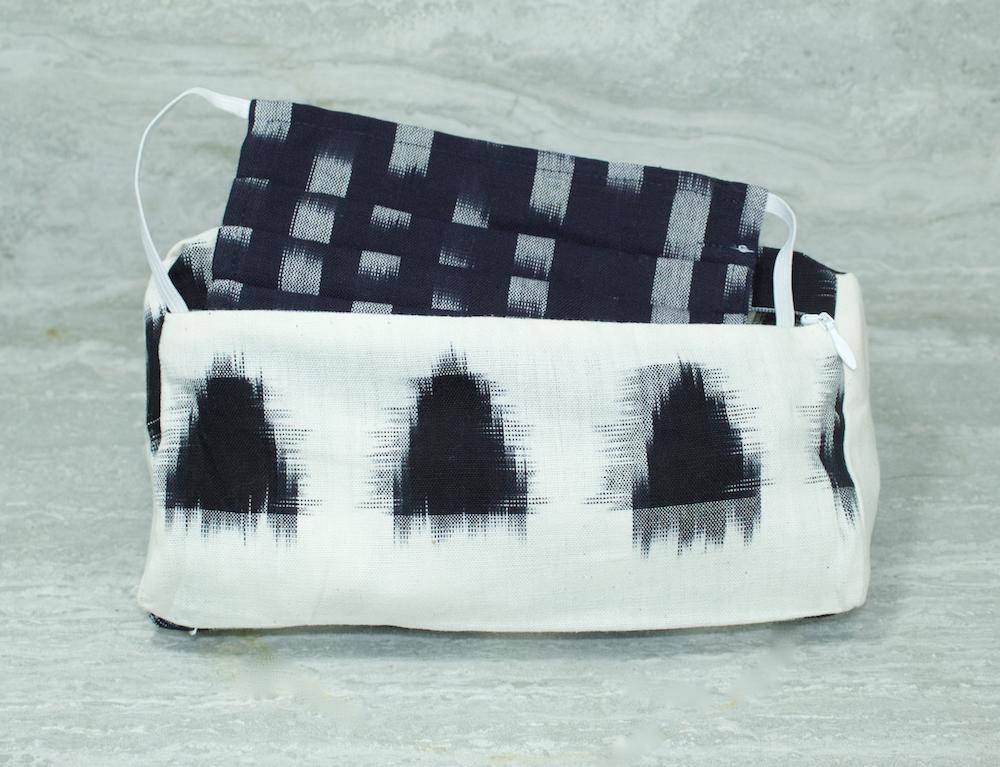 Dylan Carry All Toiletry Bag - Passion Lilie