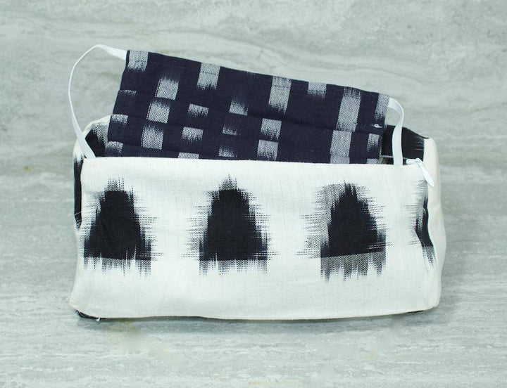 Dylan Carry All Toiletry Bag - Passion Lilie