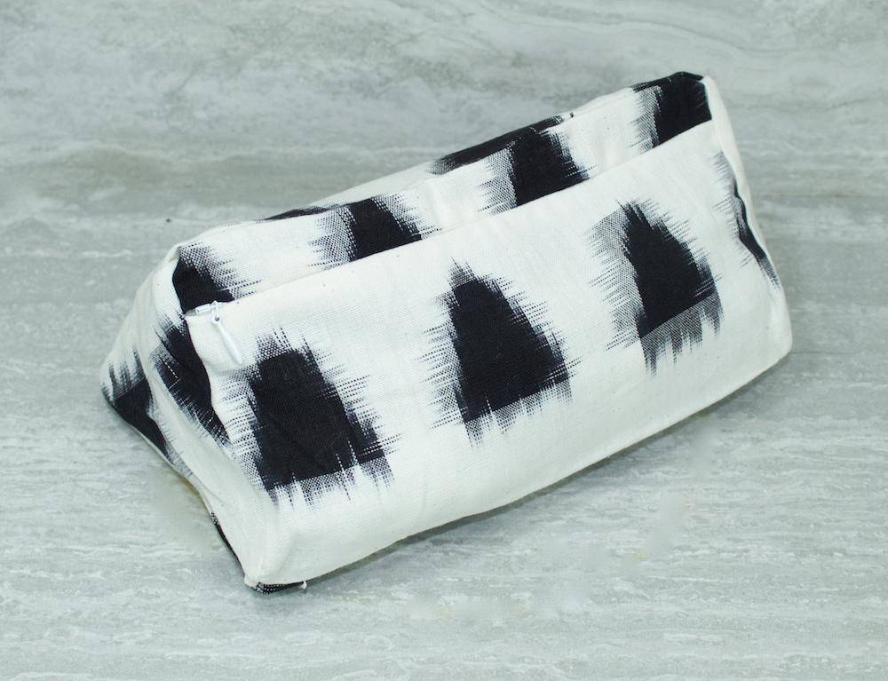Dylan Carry All Toiletry Bag - Passion Lilie