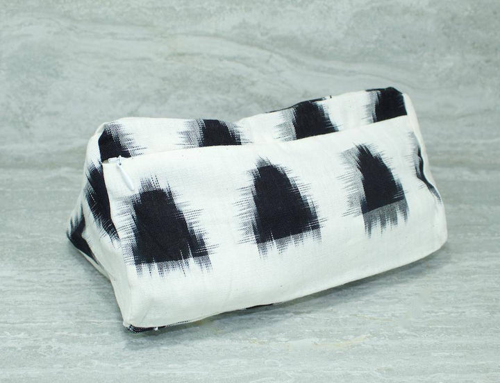 Dylan Carry All Toiletry Bag - Passion Lilie