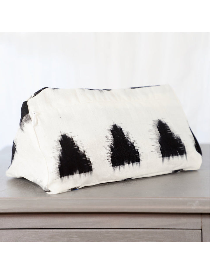 Dylan Carry All Toiletry Bag - Passion Lilie